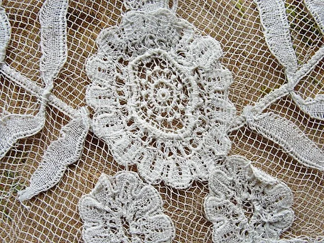 BEAUTIFUL Antique PRINCESS Lace Applique, Victorian, Edwardian, Large Applique, Creamy white Lace,Netted Lace Wedding Gown, Edwardian Whites