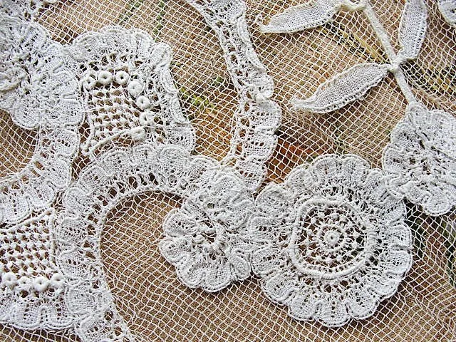 BEAUTIFUL Antique PRINCESS Lace Applique, Victorian, Edwardian, Large Applique, Creamy white Lace,Netted Lace Wedding Gown, Edwardian Whites
