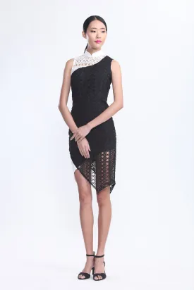 Black and White Lace Contrast Sleeveless Qipao