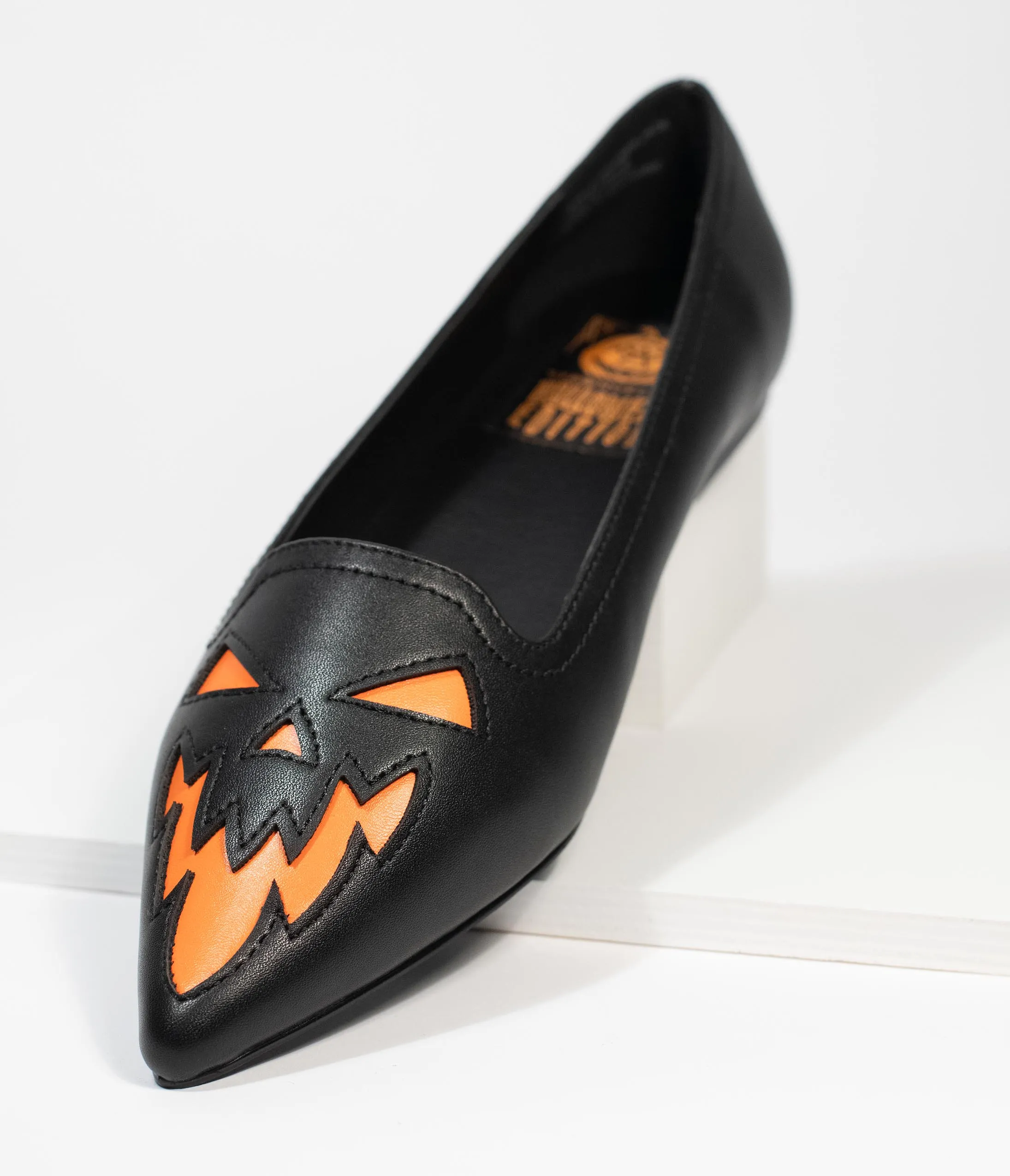 Black Leatherette Pumpkin Pointed Flats