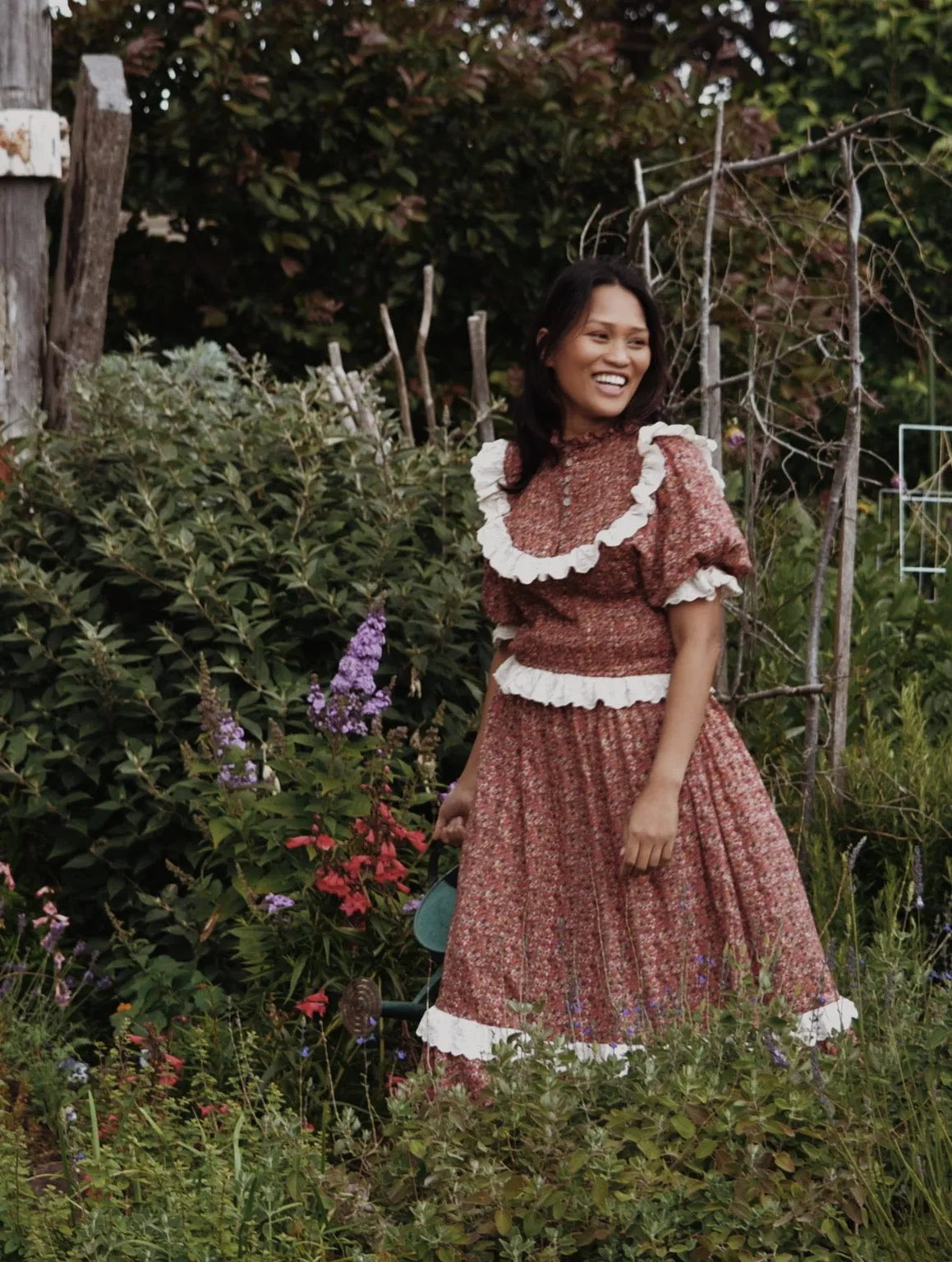 ESLEY DRESS DITSY FLORAL IN POPPY