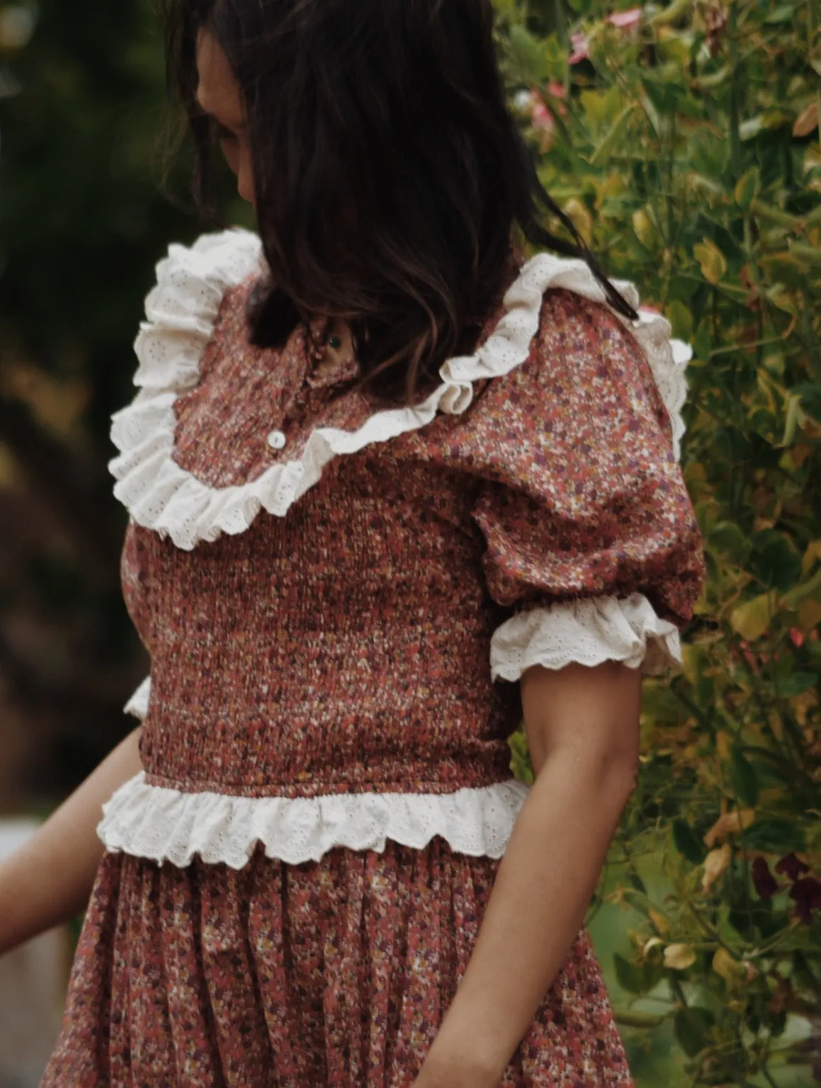ESLEY DRESS DITSY FLORAL IN POPPY