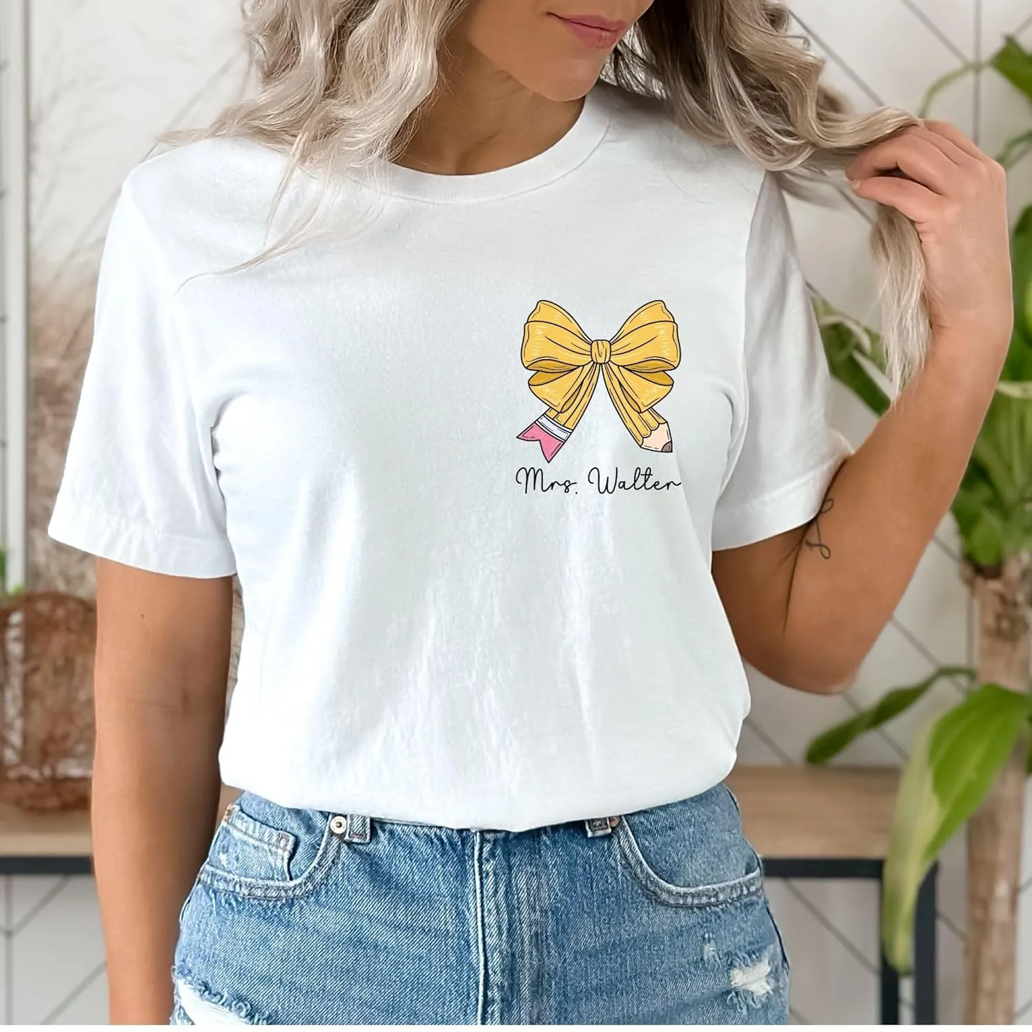 Personalized Teacher Shirts for Women Elementary Teacher Bow Shirt Customize Teacher Appreciation Gifts Coquette Tee End of Year Teacher Shirts Cute Teacher Shirts with Custom Name