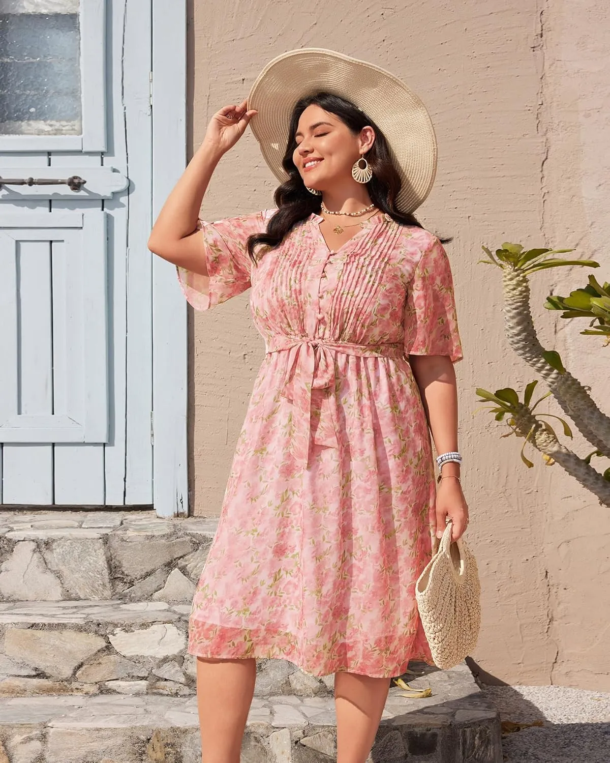Plus Size Pink Floral Dress for Curvy Women V Neck Short Sleeves High Waisted Boho Midi Dress with Pockets