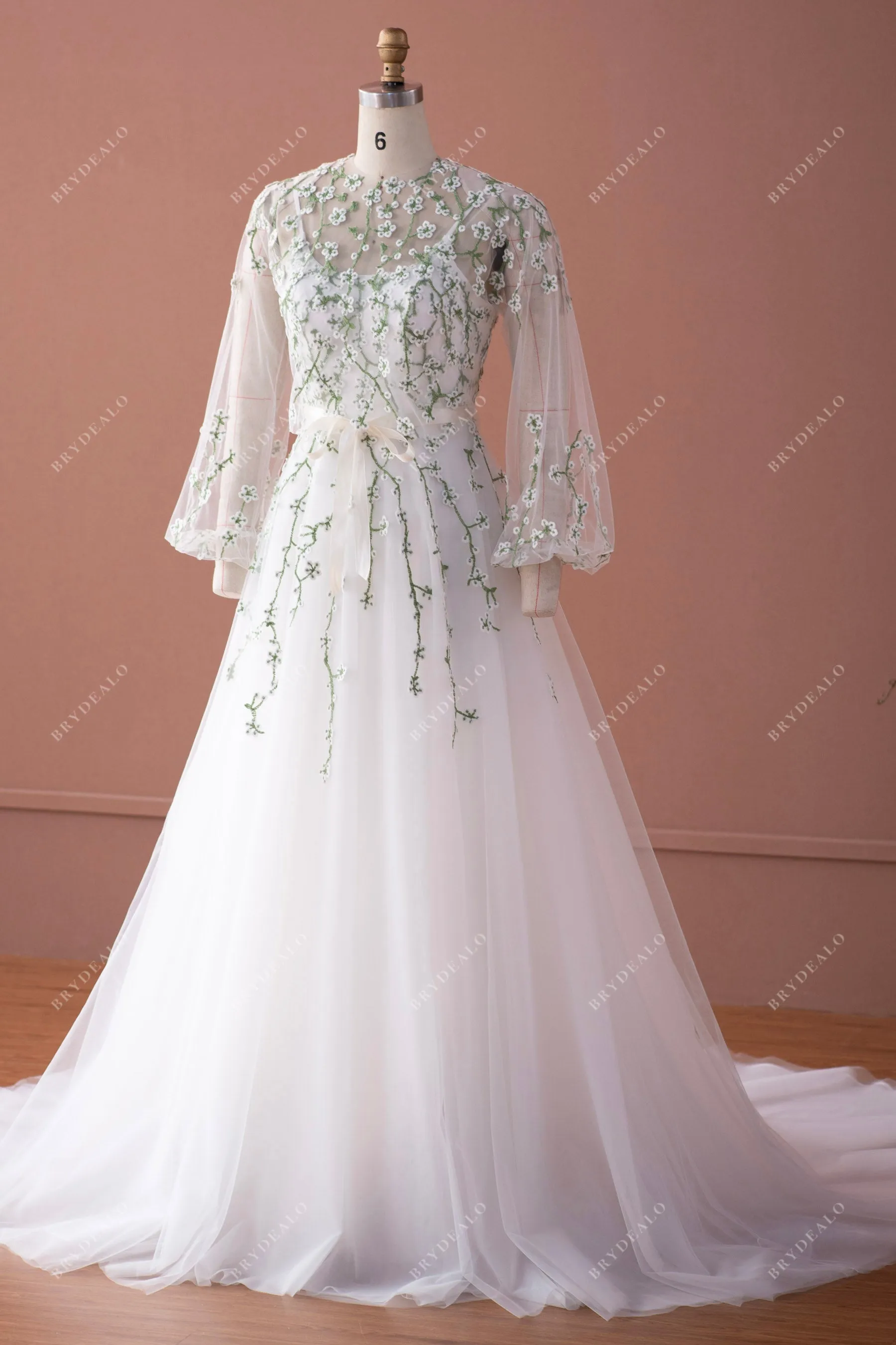 Rustic Flower Lace Bubble Sleeve Blouse Ball Gown Wedding Dress