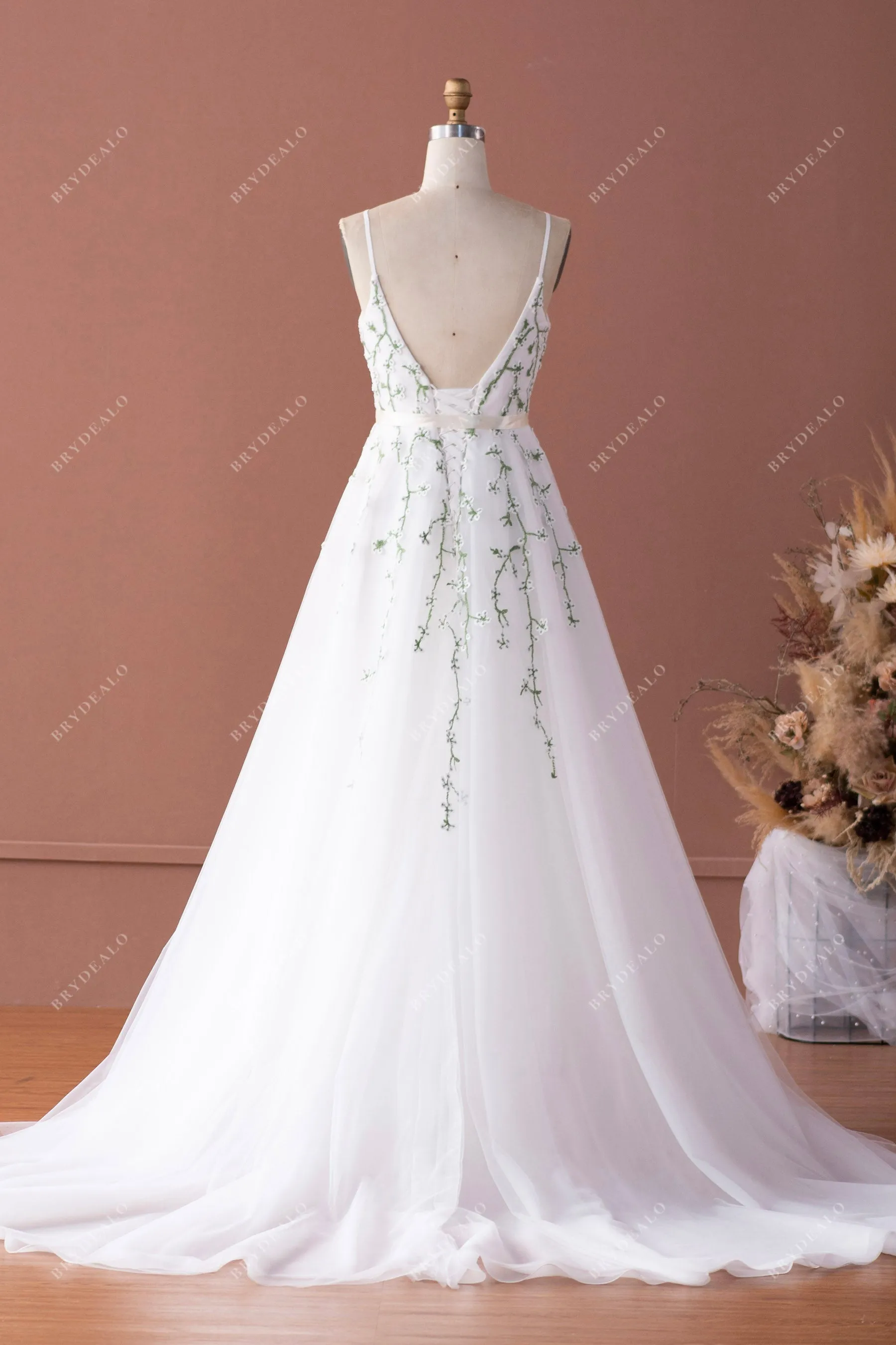 Rustic Flower Lace Bubble Sleeve Blouse Ball Gown Wedding Dress